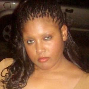 Meet your Posher, Elissa